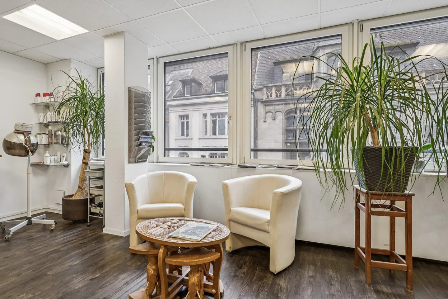 Coiffeur Local à la Meilleure Emplacement à Bâle - Photo 5 sur 5