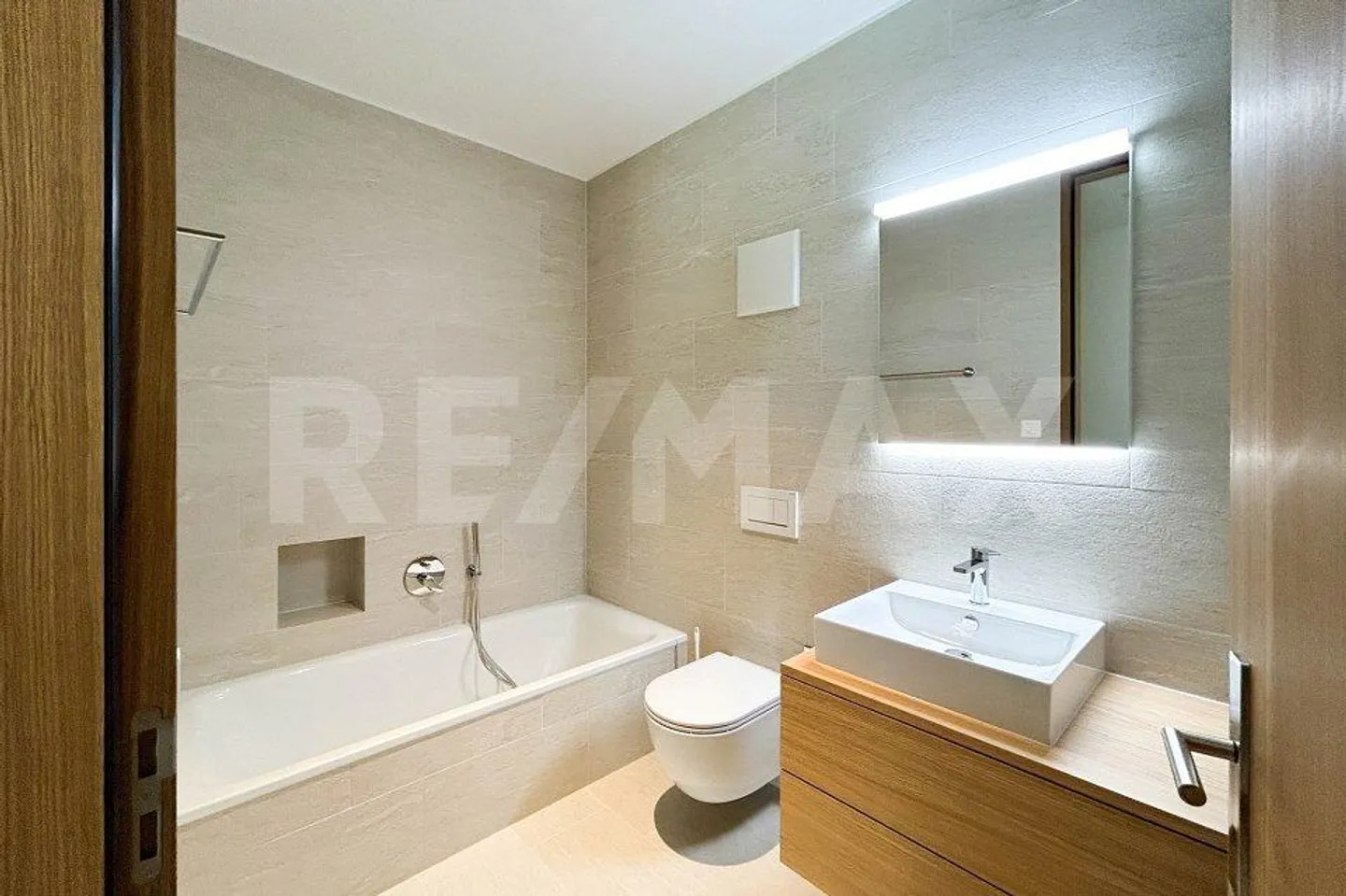 4½ Room Apartment on the 2nd Floor, No. 29 - Photo 6 of 11