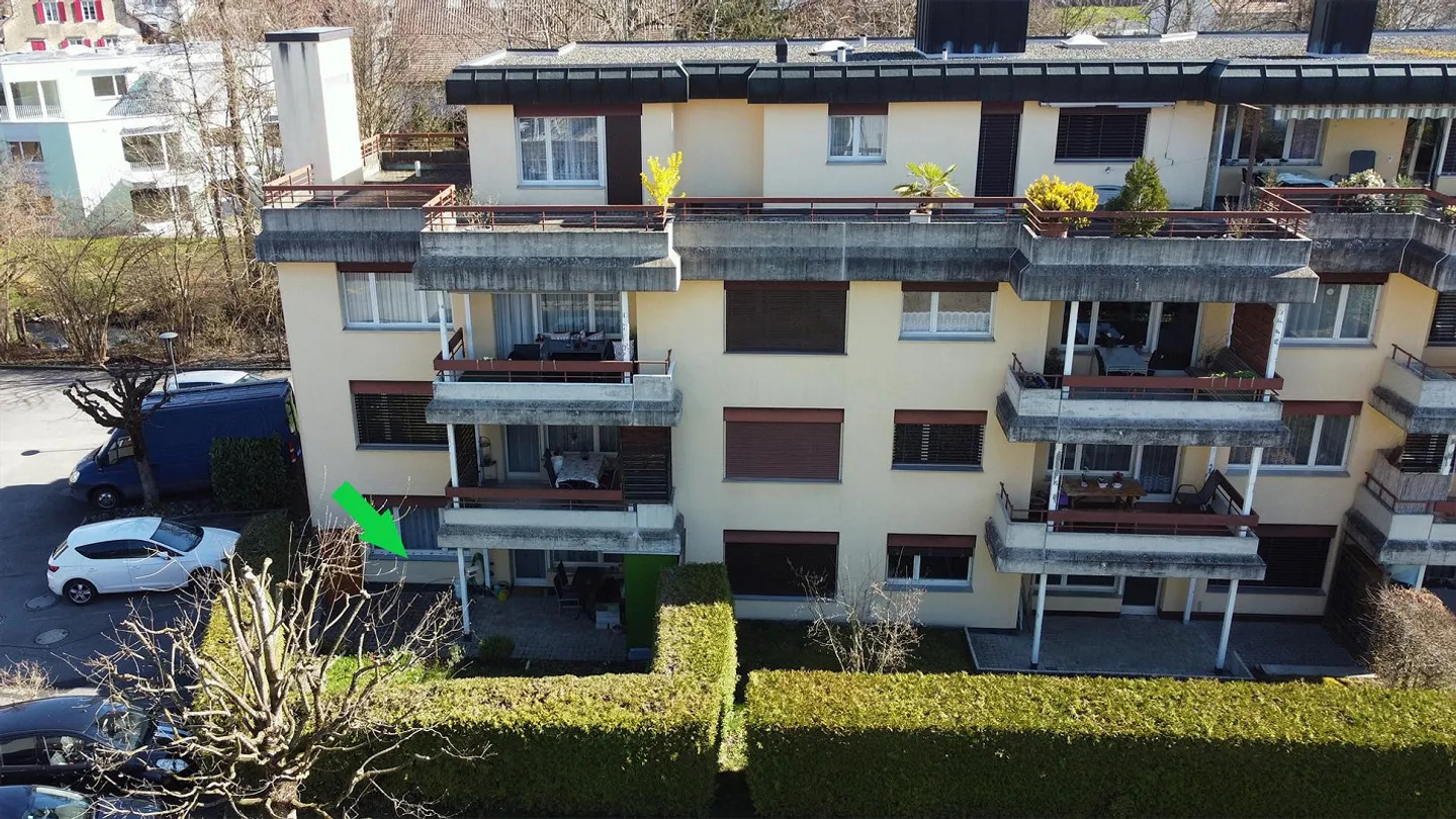 Appartement moderne rénové dans un emplacement central - Photo 1 sur 12