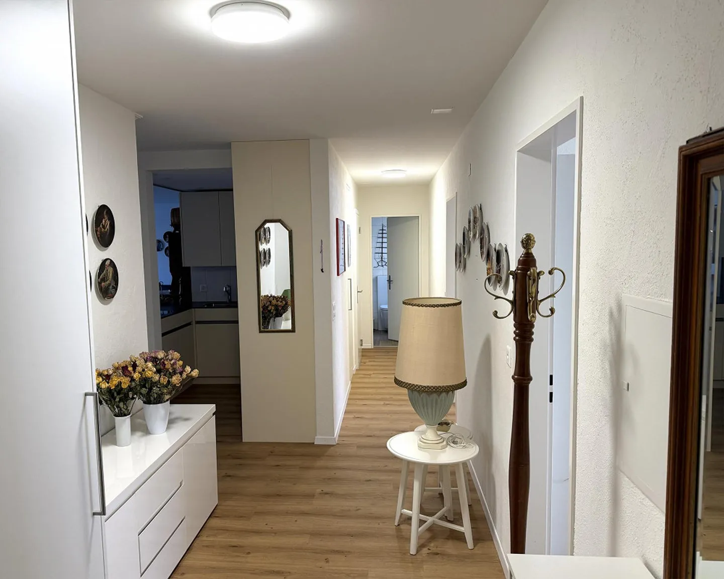 Appartement moderne rénové dans un emplacement central - Photo 9 sur 12