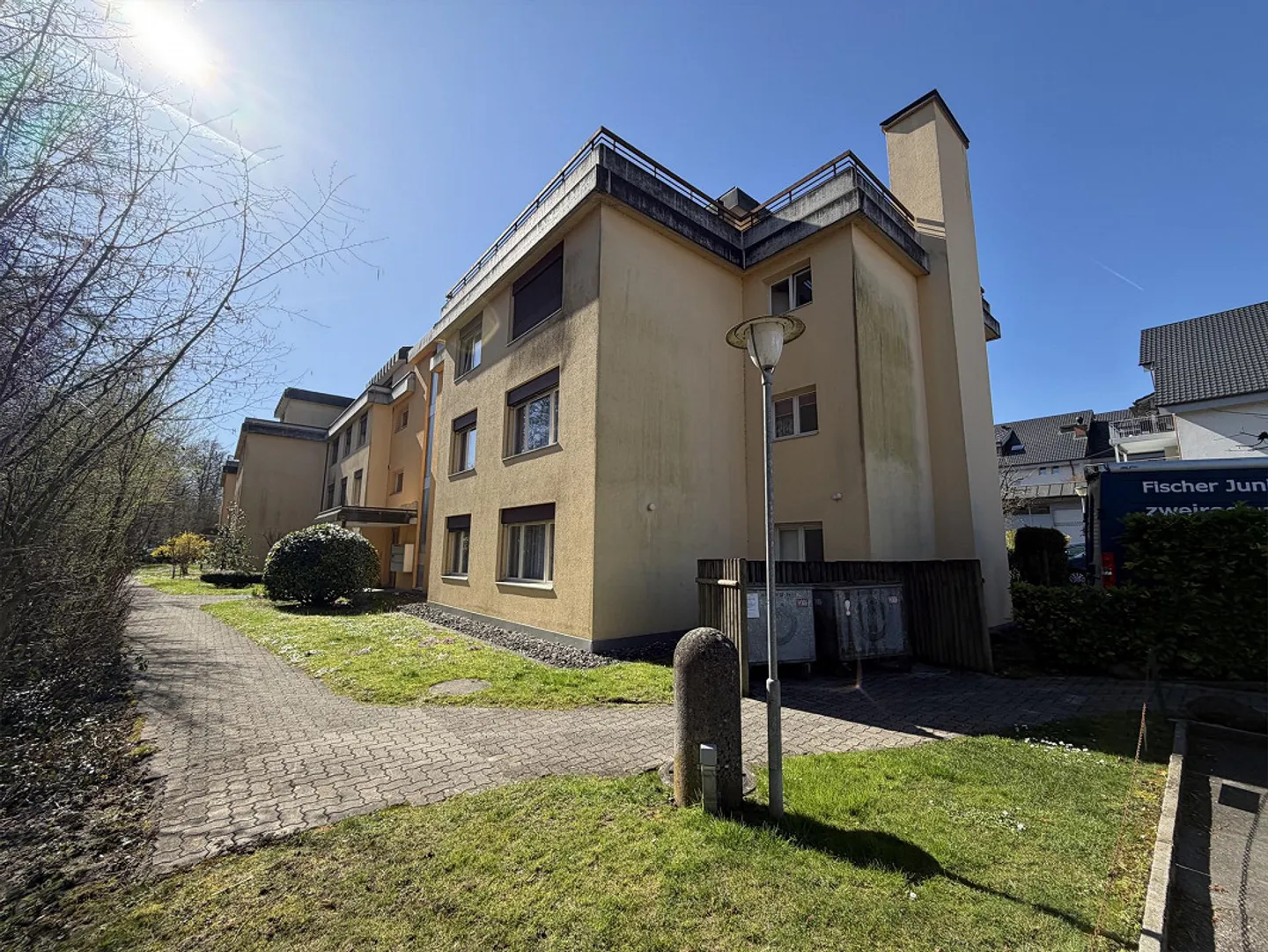 Appartement moderne rénové dans un emplacement central - Photo 12 sur 12