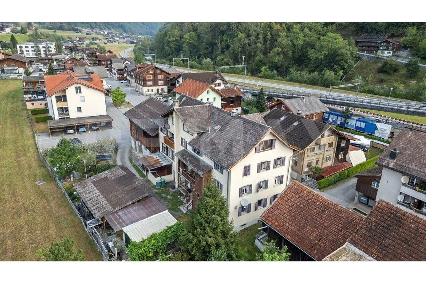 Entwicklungsgrundstück in Jenaz – attraktive Chance für ein Neubaup... - Foto 5 von 11