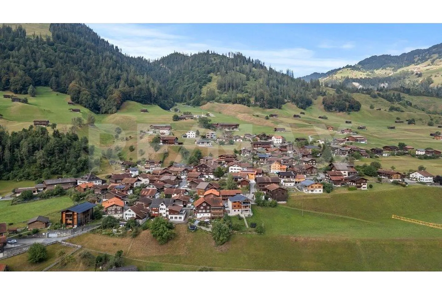 Entwicklungsgrundstück in Jenaz – attraktive Chance für ein Neubaup... - Foto 7 von 11