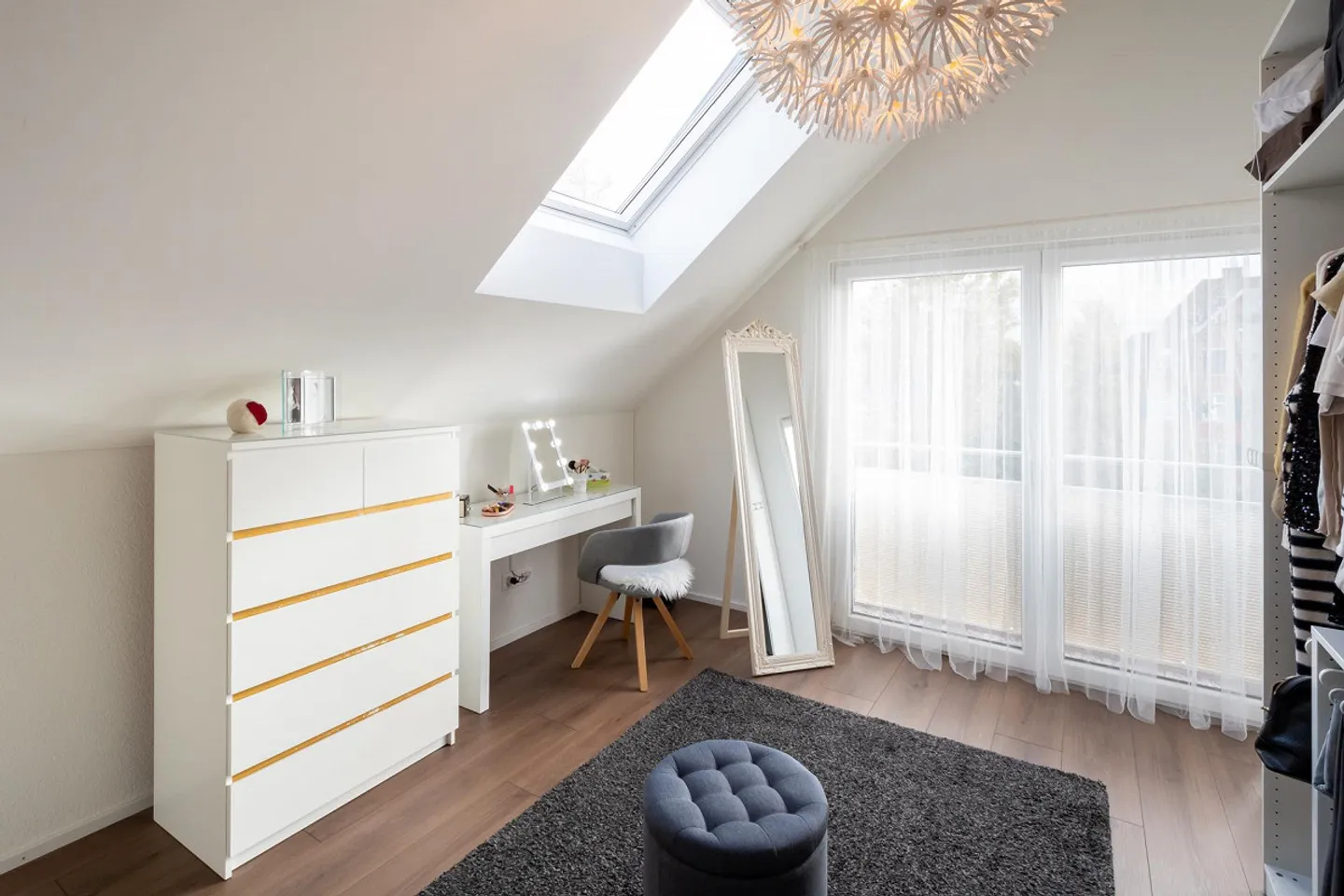 Modern Single-Family Home in Family-Friendly Location - Photo 16 of 20