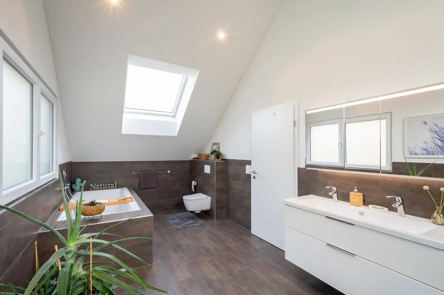 Modern Single-Family Home in Family-Friendly Location - Photo 18 of 20