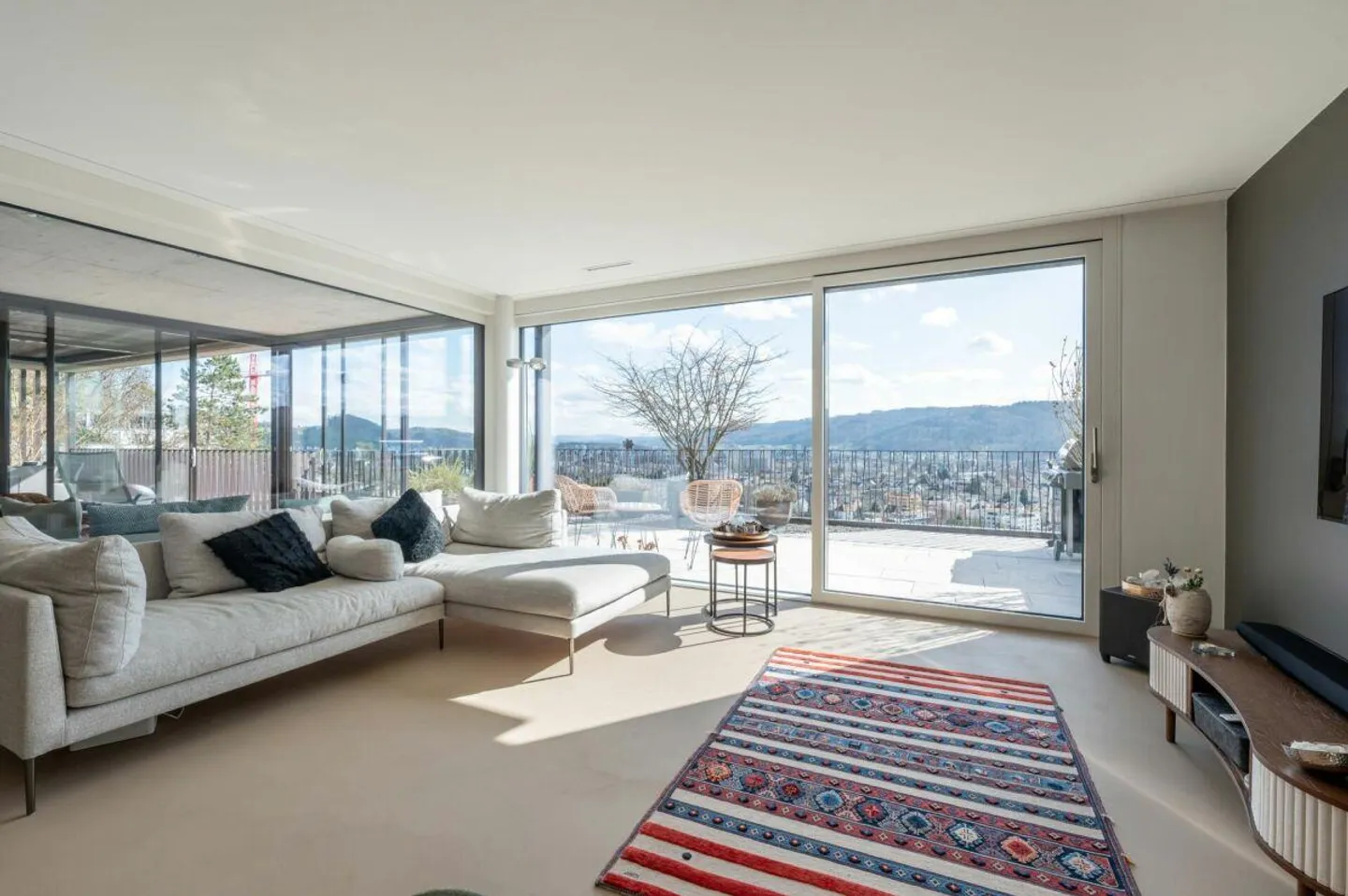 TOP OF WETTINGEN! Exclusive, very well-kept 5.5-room attic apartment... - Photo 6 of 24