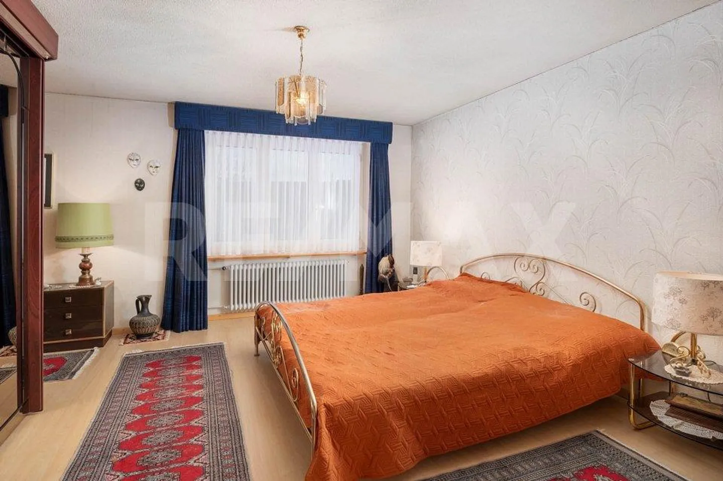 Casa unifamiliare angolare con potenziale - Foto 8 di 13