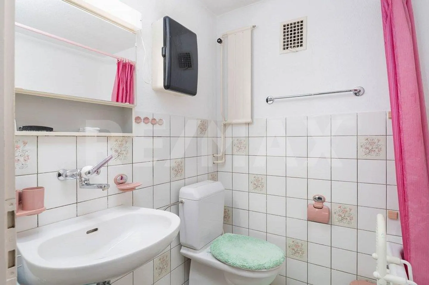 Casa unifamiliare angolare con potenziale - Foto 10 di 13