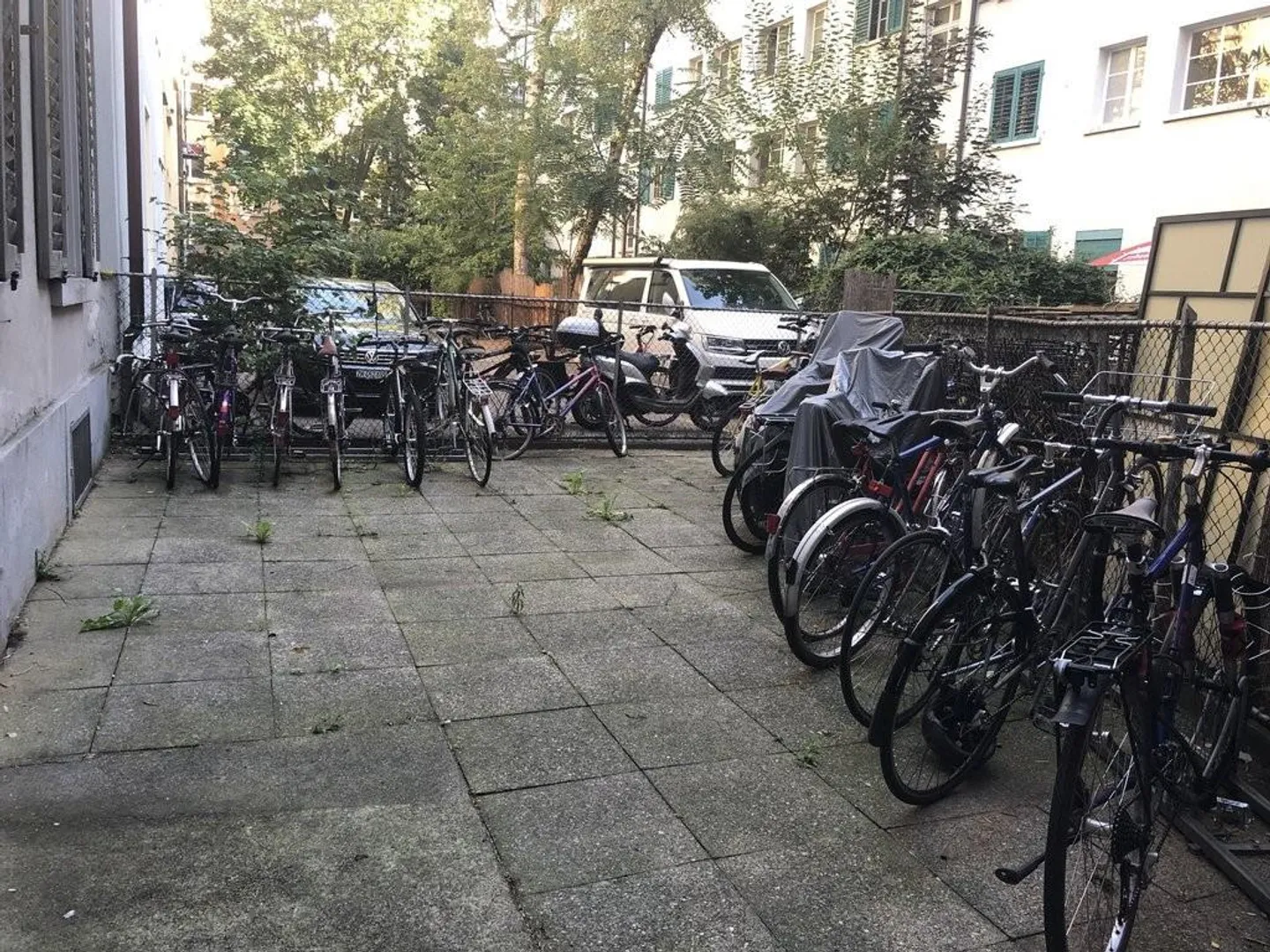 Geräumige Wohnung in ruhiger Lage - Foto 5 von 5