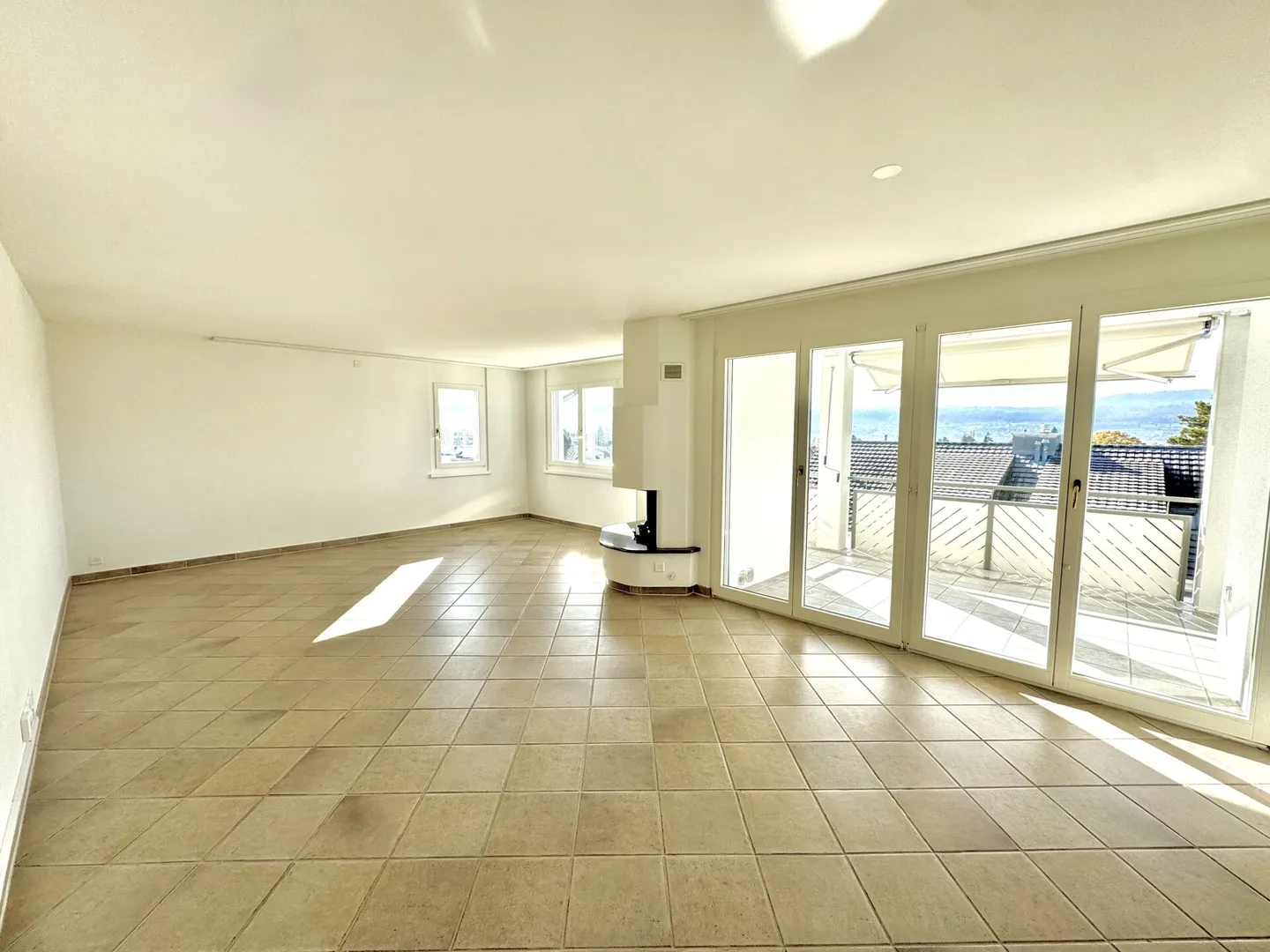 Posizione da sogno soleggiata a Herrliberg con vista e fascino - Foto 4 di 13