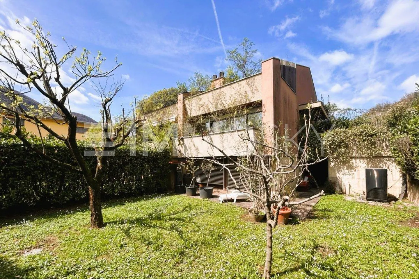 Maison individuelle à vendre - Photo 1 sur 5