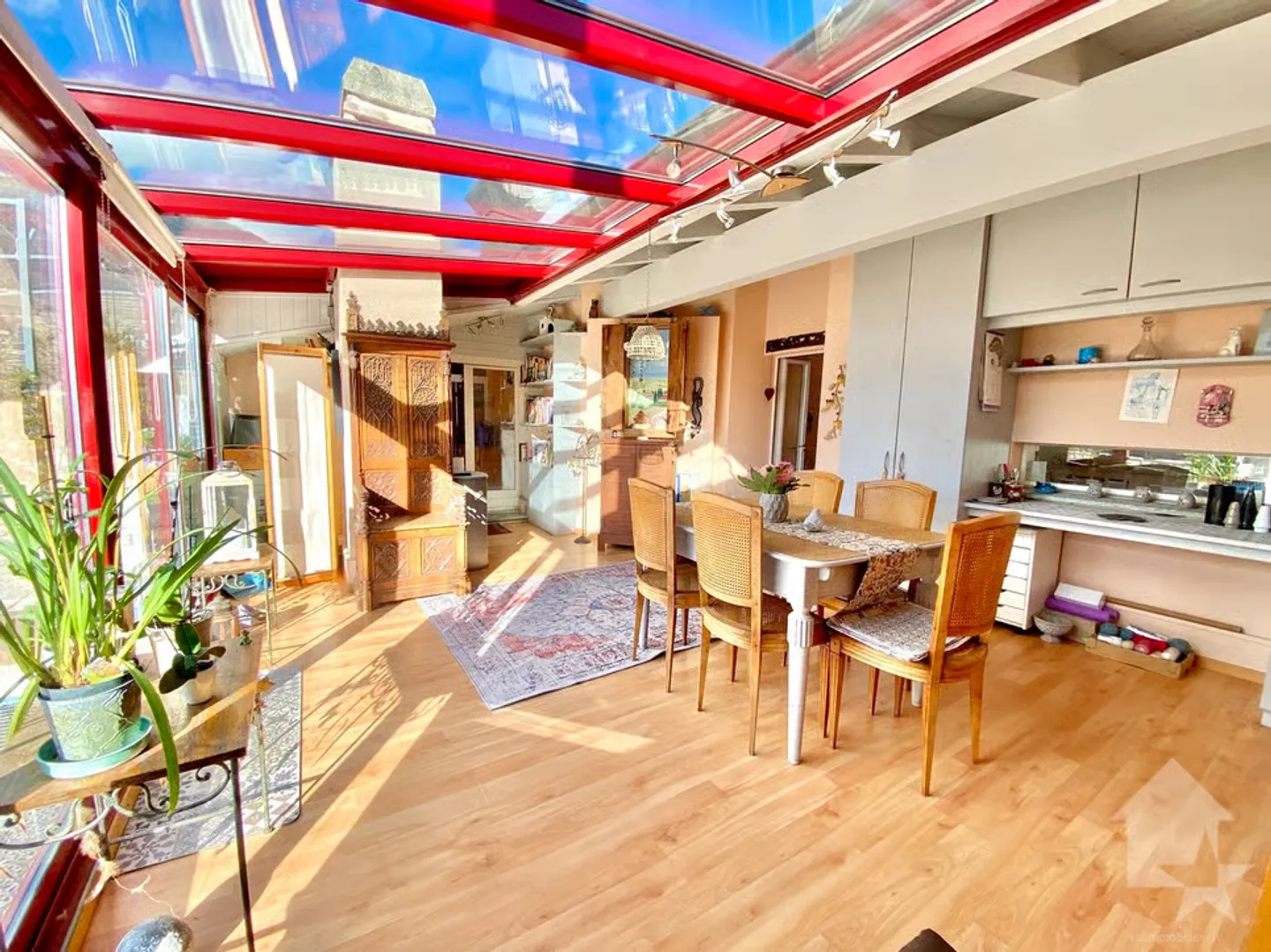 Attique spacieux avec terrasse - Photo 1 sur 13