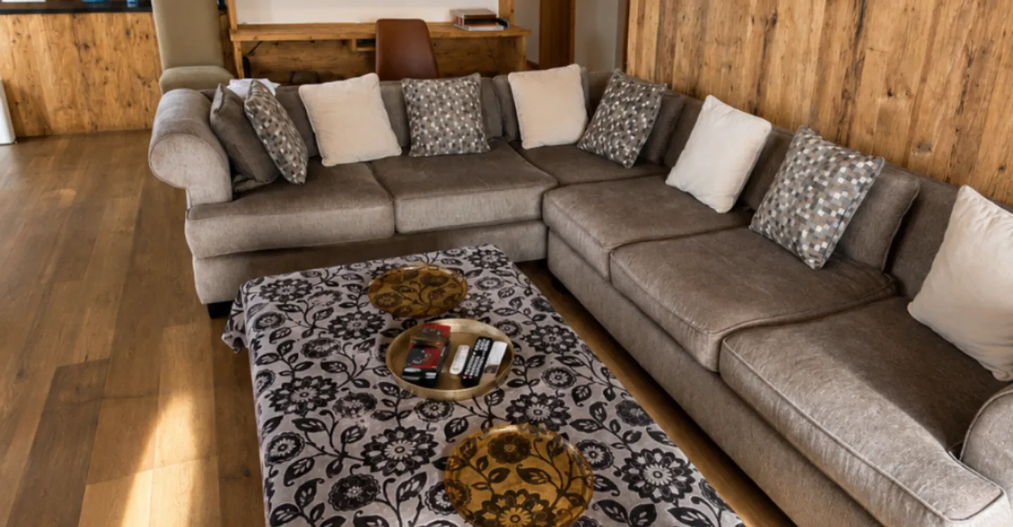 Luxuriöse 3-Zimmer-Wohnung zur Miete in Crans-Montana – Panoramablick und erstklassige Lage - Foto 2 von 7