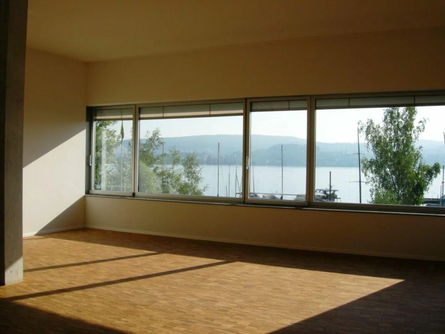 Loft classico esclusivo con vista lago mozzafiato - Foto 4 di 6