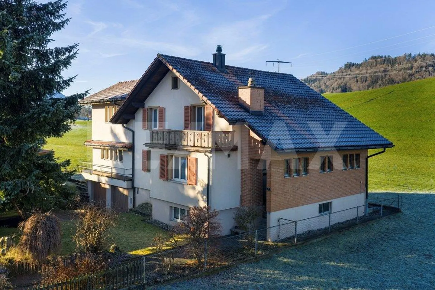 In sunny location: 6½-room single-family house in idyllic agricultural area... - Photo 2 of 13