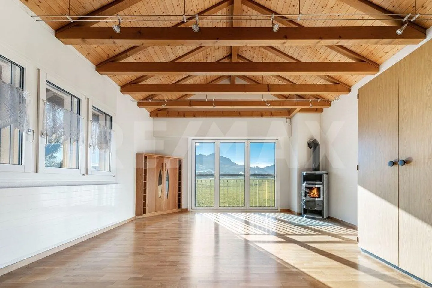 In sunny location: 6½-room single-family house in idyllic agricultural area... - Photo 10 of 13