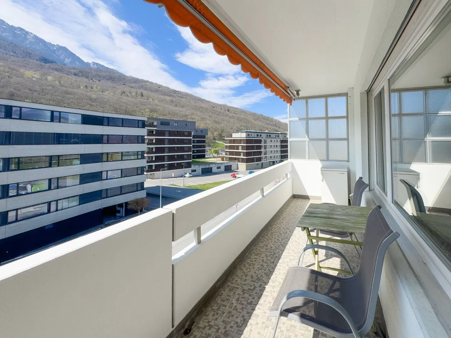 Appartamento con rendimento (4,38%) di 5,5 stanze con 2 balconi (box garage) - Foto 12 di 12