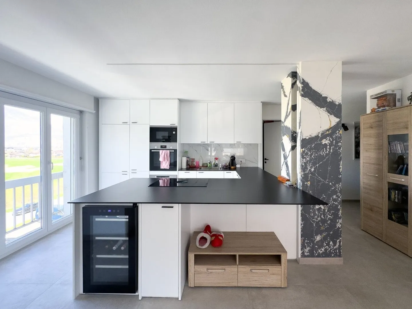 Appartamento con rendimento (4,38%) di 5,5 stanze con 2 balconi (box garage) - Foto 2 di 12