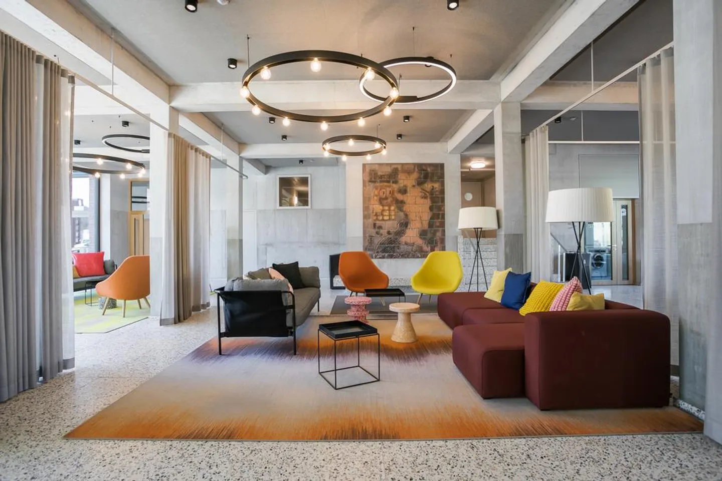 Modern High-Rise Living in Prime Location - Photo 8 of 10