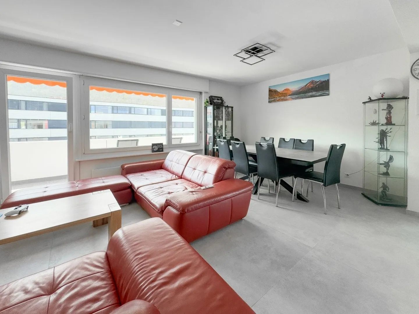 Appartamento con rendimento (4,38%) di 5,5 stanze con 2 balconi (box garage) - Foto 5 di 12