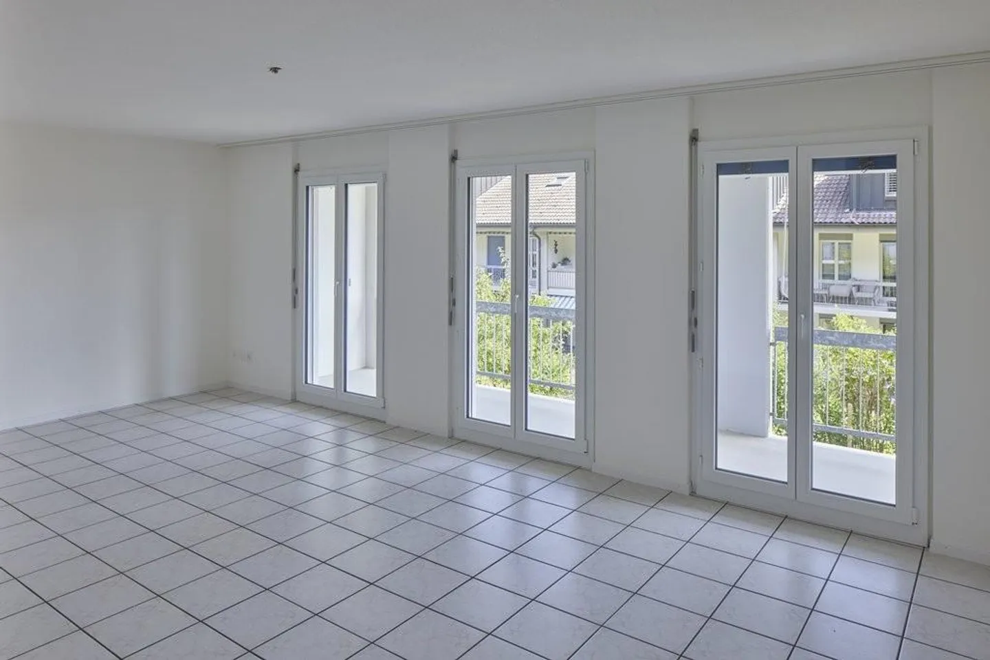 LOUER SANS CAUTION - Développement calme en bordure de forêt et pourtant central - Photo 5 sur 10