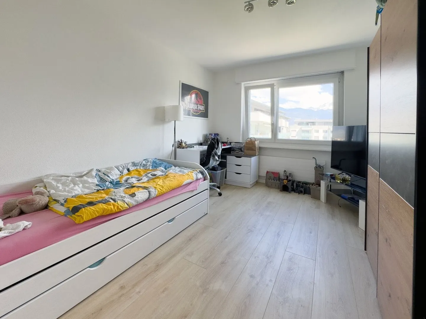 Appartamento con rendimento (4,38%) di 5,5 stanze con 2 balconi (box garage) - Foto 10 di 12