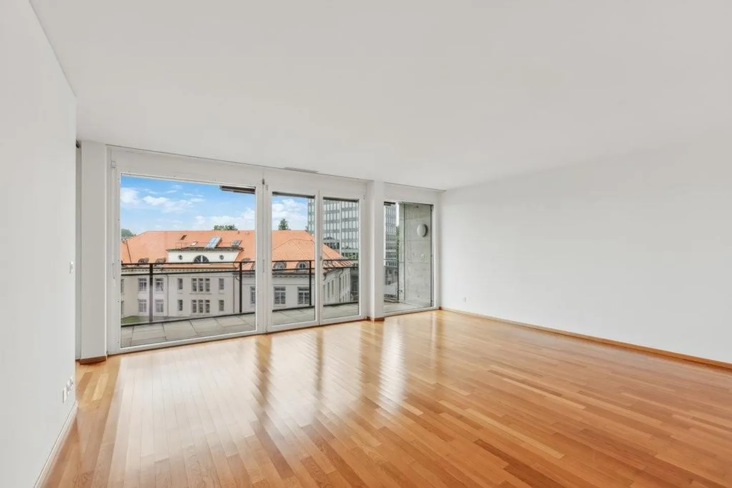 RENT WITHOUT DEPOSIT - Centrally located city quarter - Photo 5 of 8