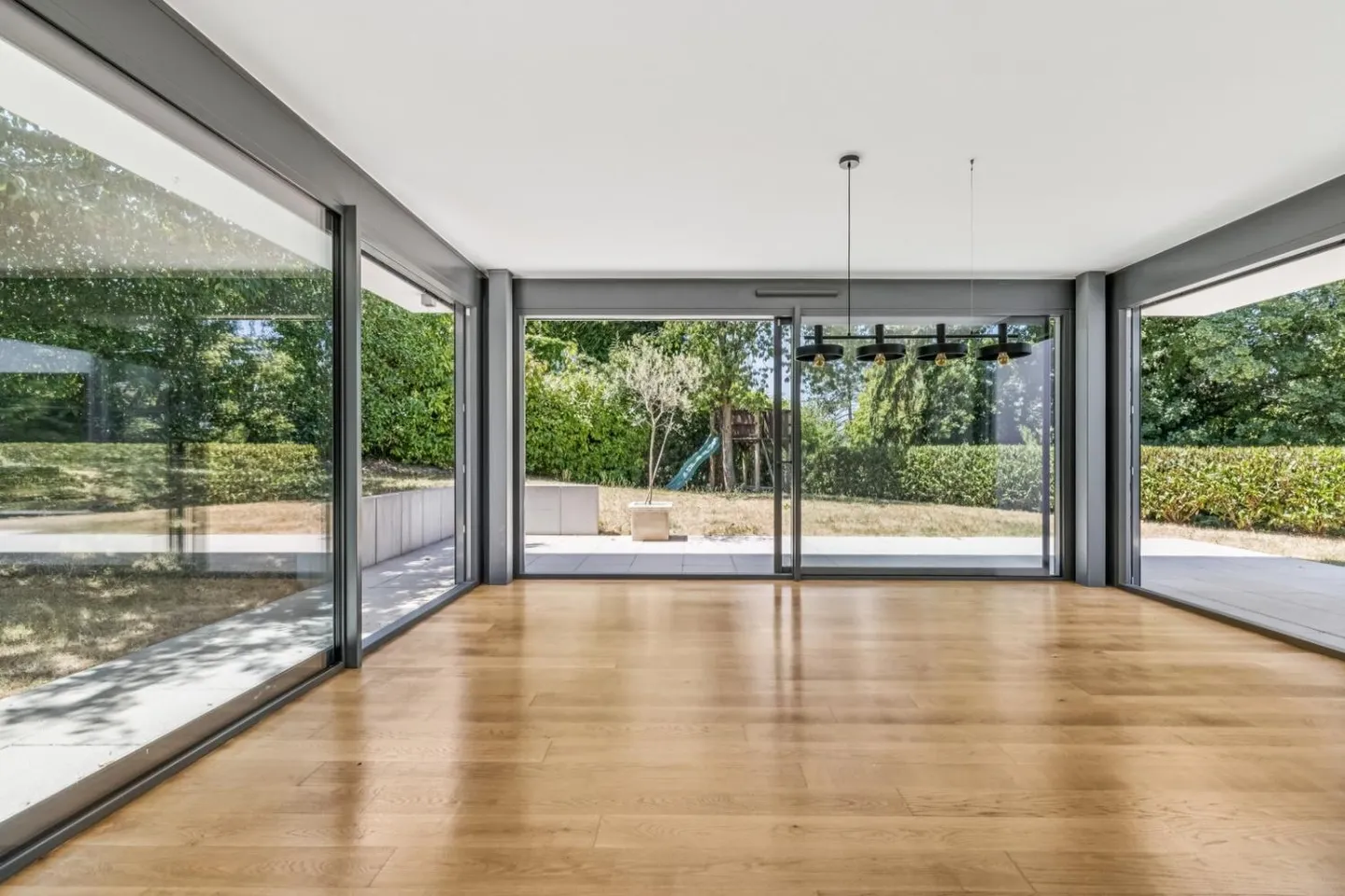 Anières | Elegant villa in contemporary style with exceptional amenities - Photo 1 of 12
