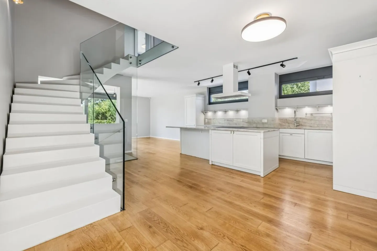 Anières | Elegant villa in contemporary style with exceptional amenities - Photo 5 of 12