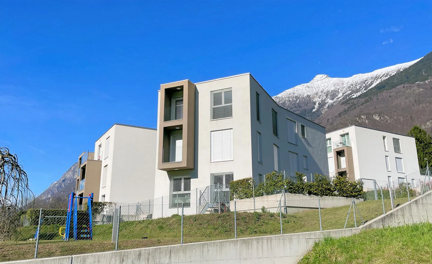 Neue Wohnung in einer eleganten Residenz in einer praktischen und ruhigen Gegend - Foto 2 von 13