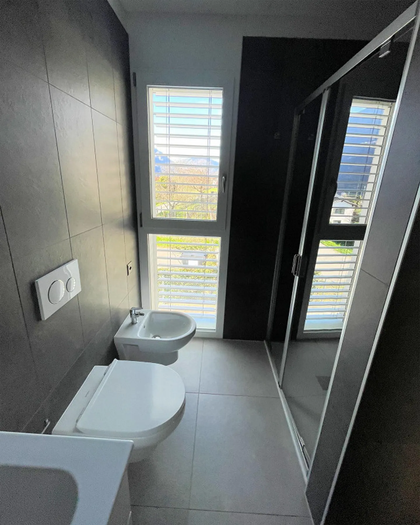 Neue Wohnung in einer eleganten Residenz in einer praktischen und ruhigen Gegend - Foto 9 von 13