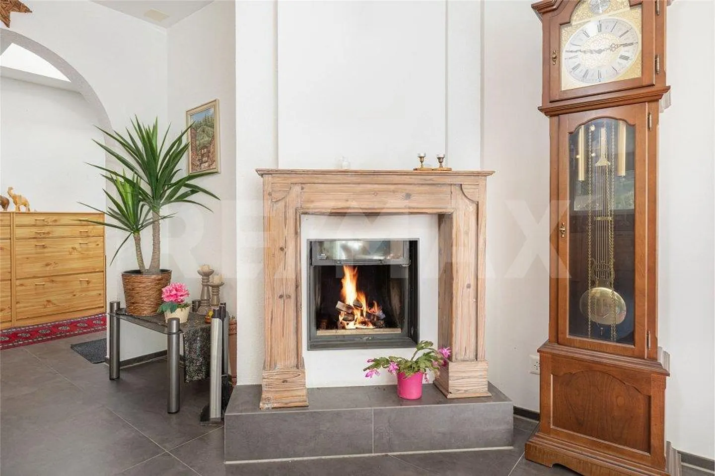 Dream home with large terrace, winter garden and mountain view - Photo 6 of 13