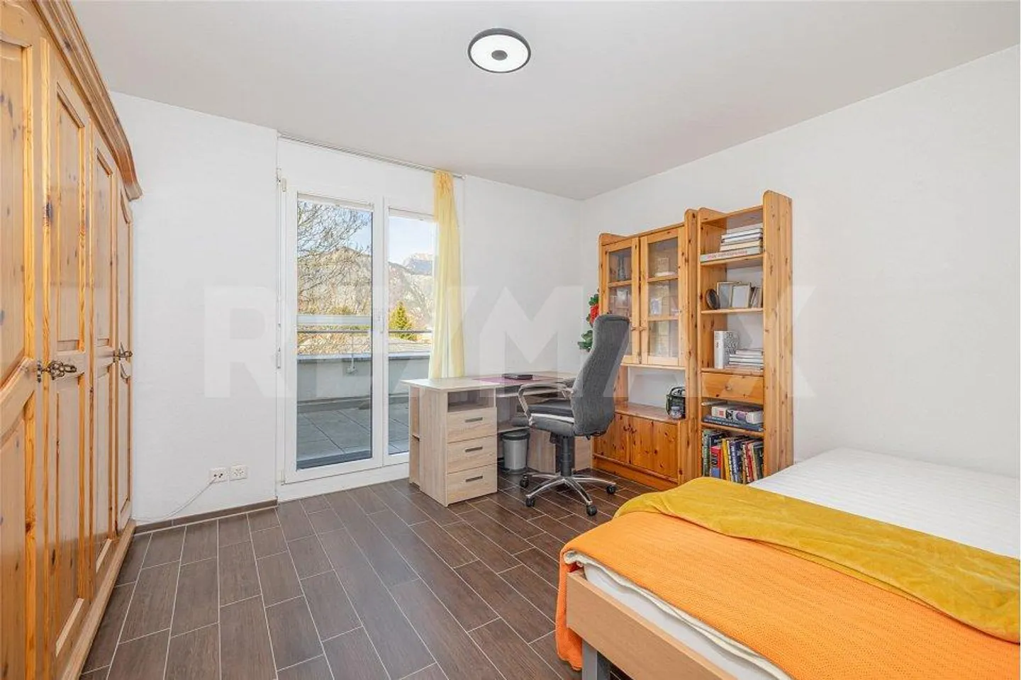 Dream home with large terrace, winter garden and mountain view - Photo 10 of 13