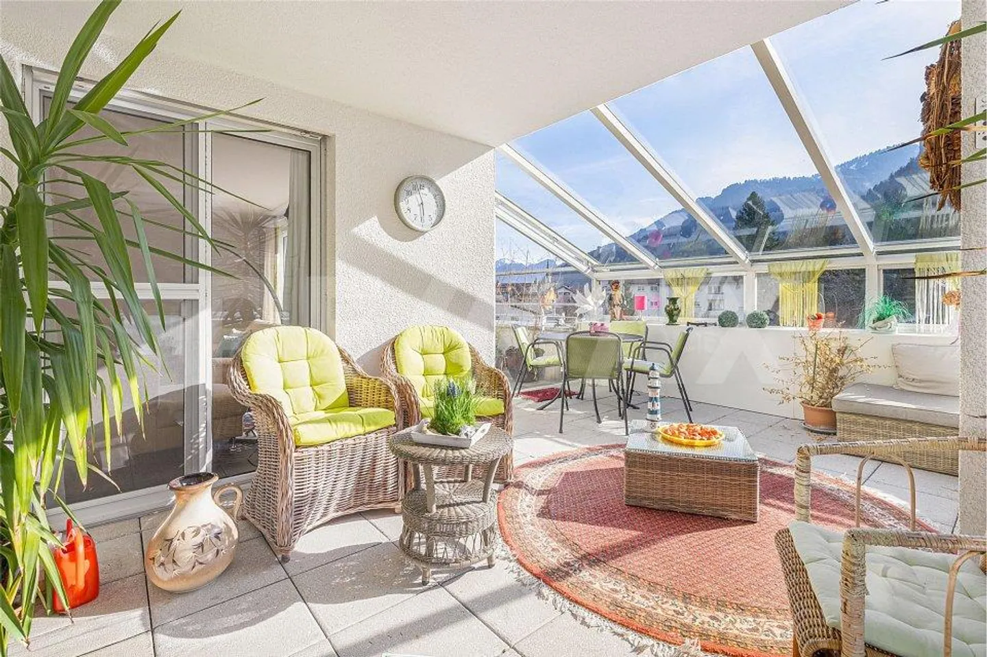 Dream home with large terrace, winter garden and mountain view - Photo 7 of 13