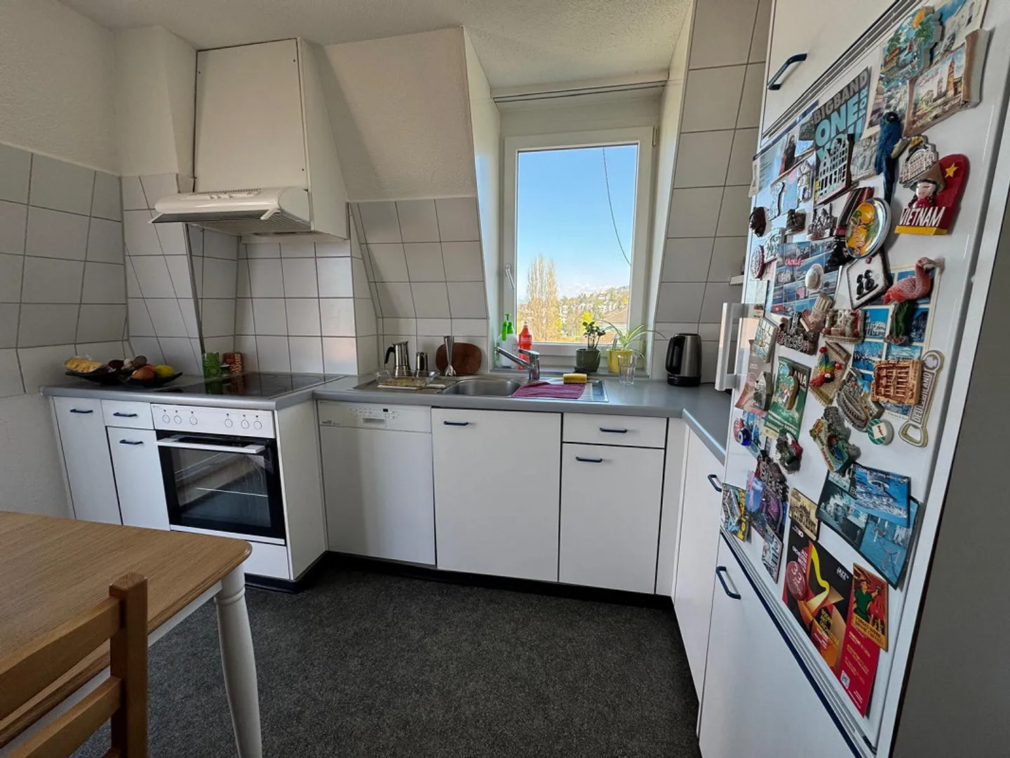 Appartement 3 pièces avec vue fantastique ! - Photo 3 sur 8