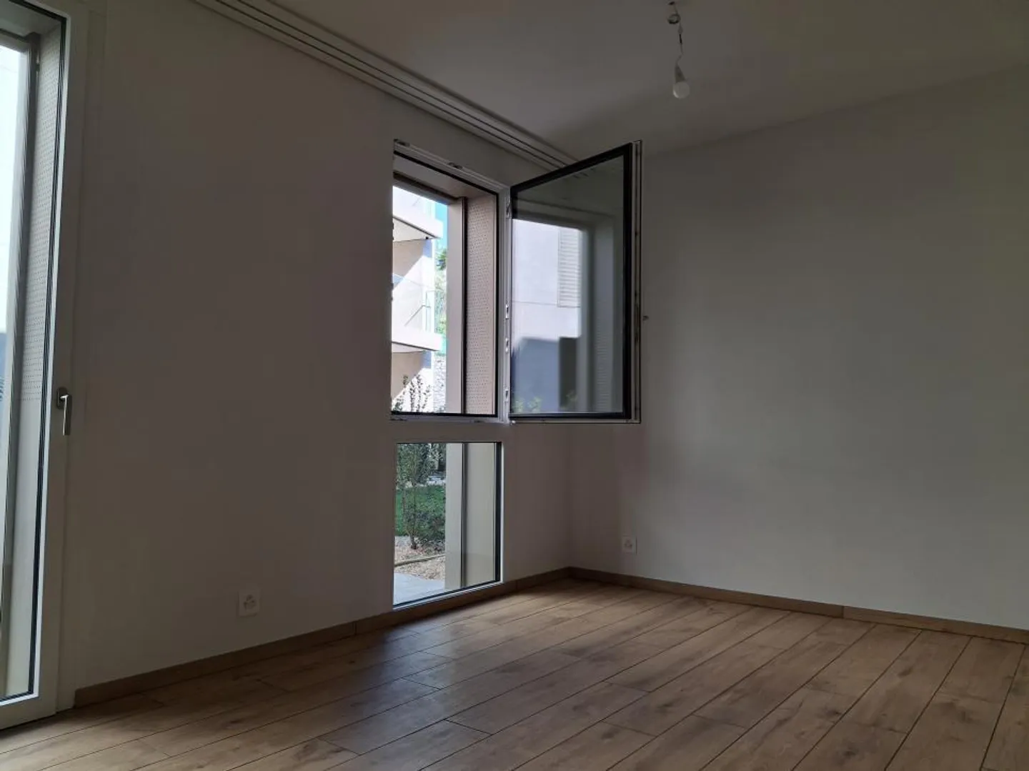 Apartment for rent - Photo 8 of 13