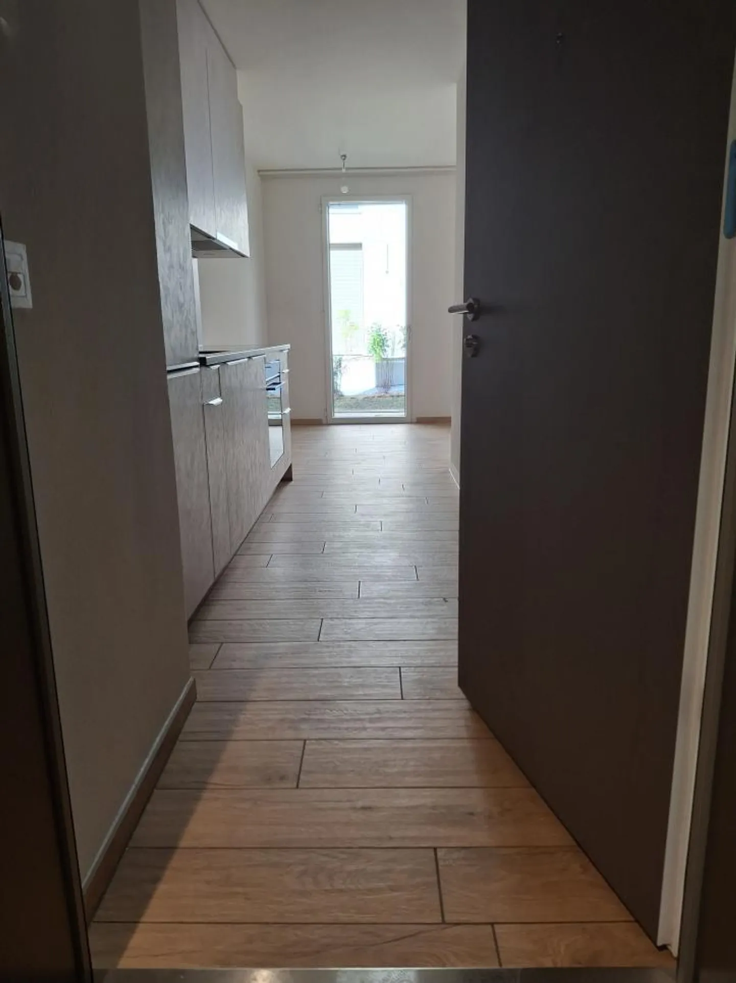 Apartment for rent - Photo 3 of 13