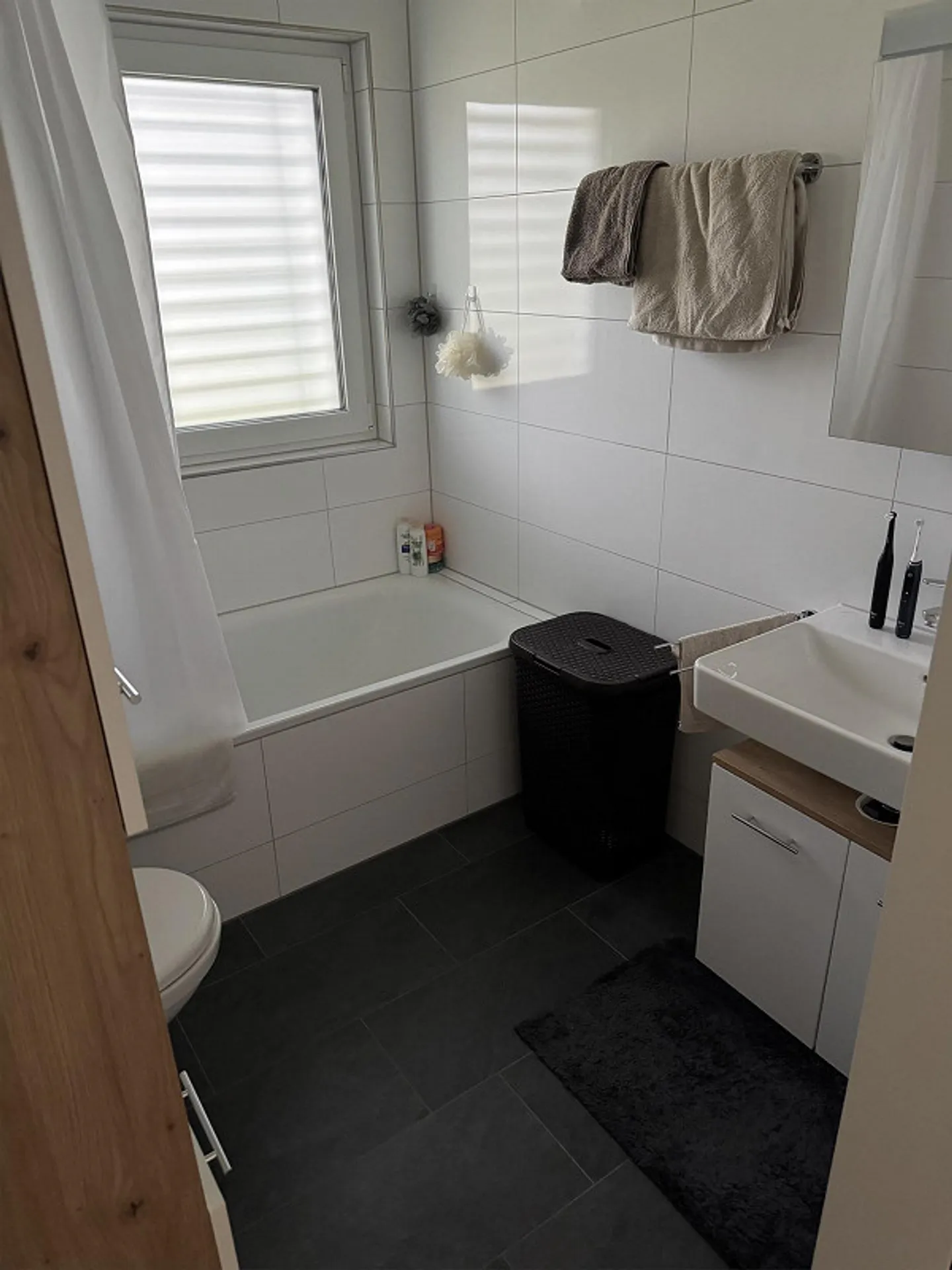 Appartamento moderno di 3,5 stanze - Foto 3 di 8