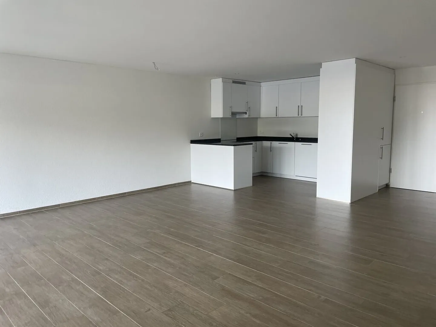 Un Inizio Felice per l'Appartamento - Foto 2 di 8