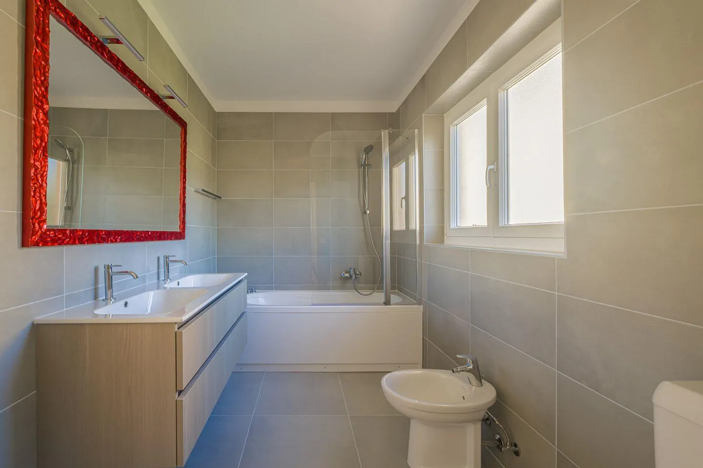 COSY 5.5-ROOM APARTMENT WITH PRIVATE GARDEN - Photo 13 of 13