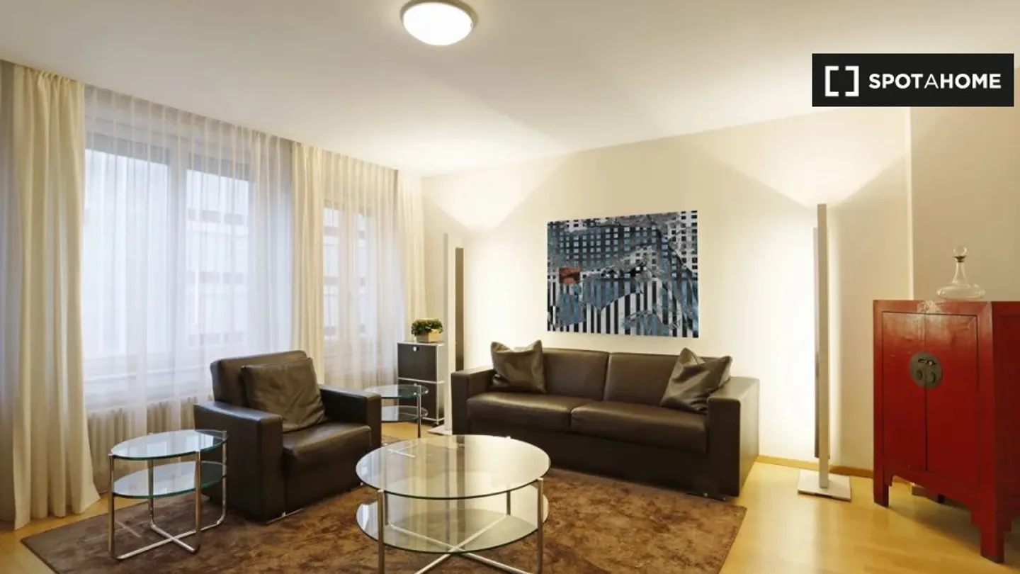 Discover, visit and rent your new home online with full confidence. - Photo 8 of 9