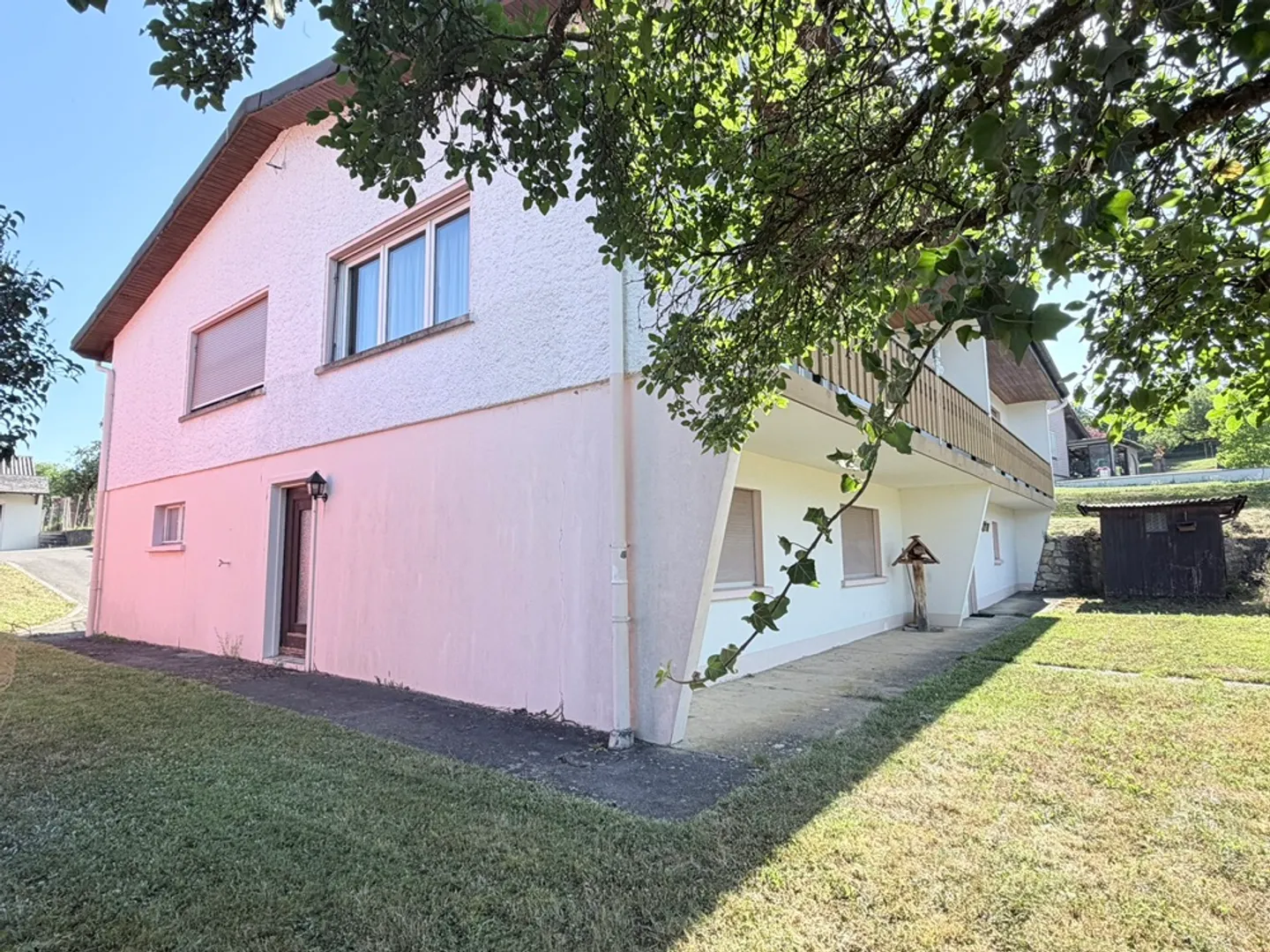 Charmantes Familienhaus in Coeuve - Foto 3 von 13