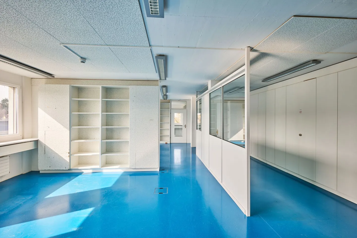 Edificio per uffici, commerciali e magazzini - Foto 7 di 11