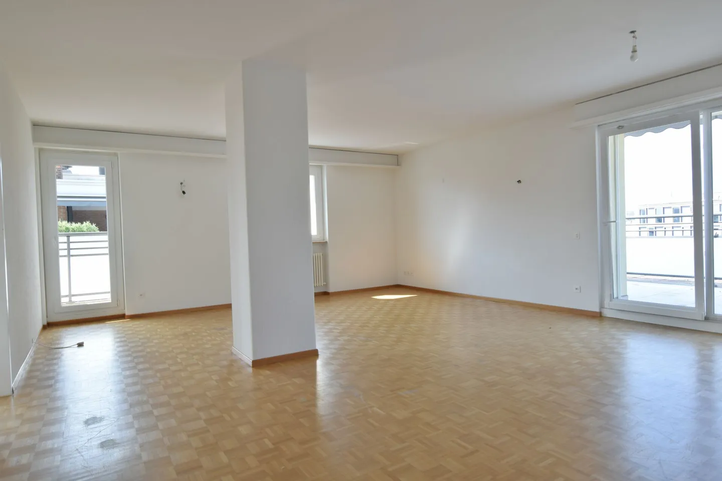 Attique spacieux au cœur de Locarno - Photo 4 sur 10