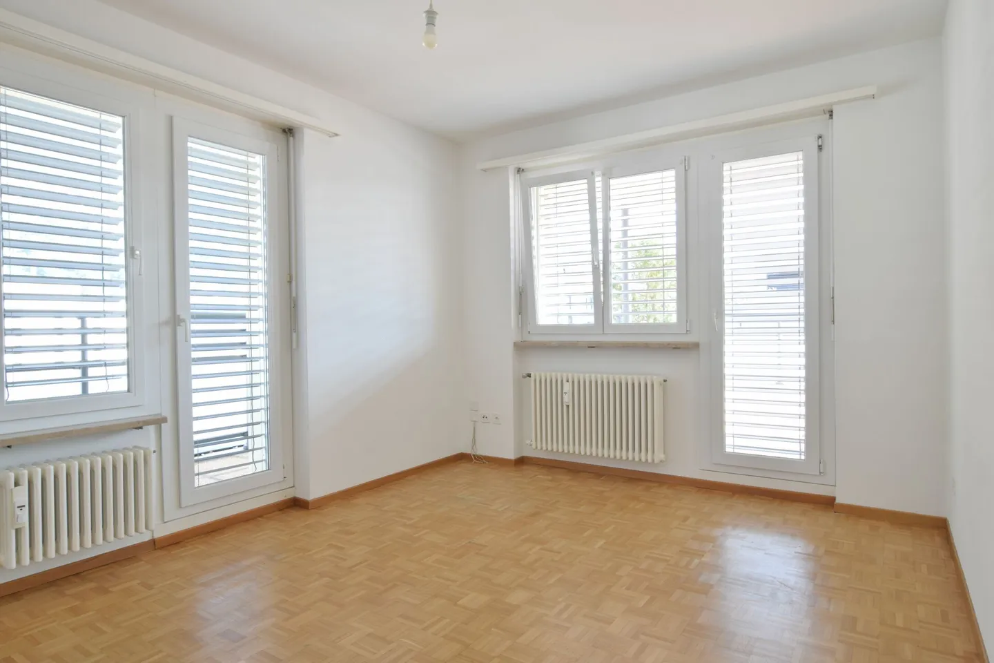 Attique spacieux au cœur de Locarno - Photo 8 sur 10