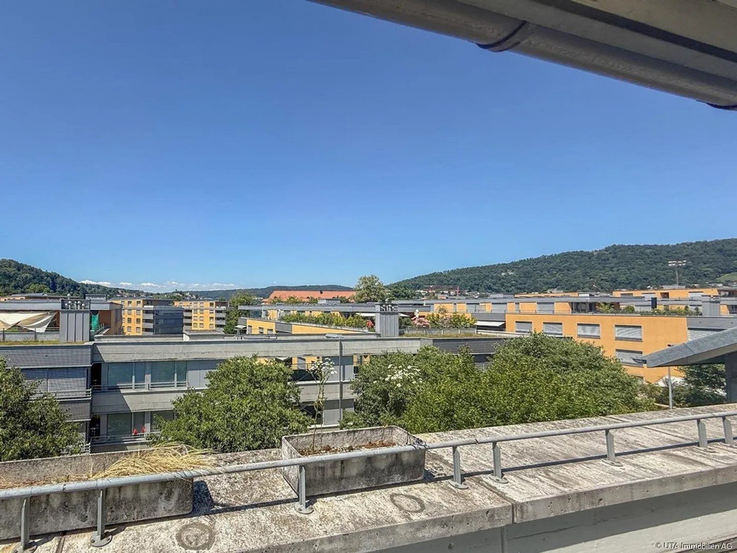 Penthouse de 5,5 pièces avec panorama, calme et meilleure infrastructure - Photo 16 sur 17