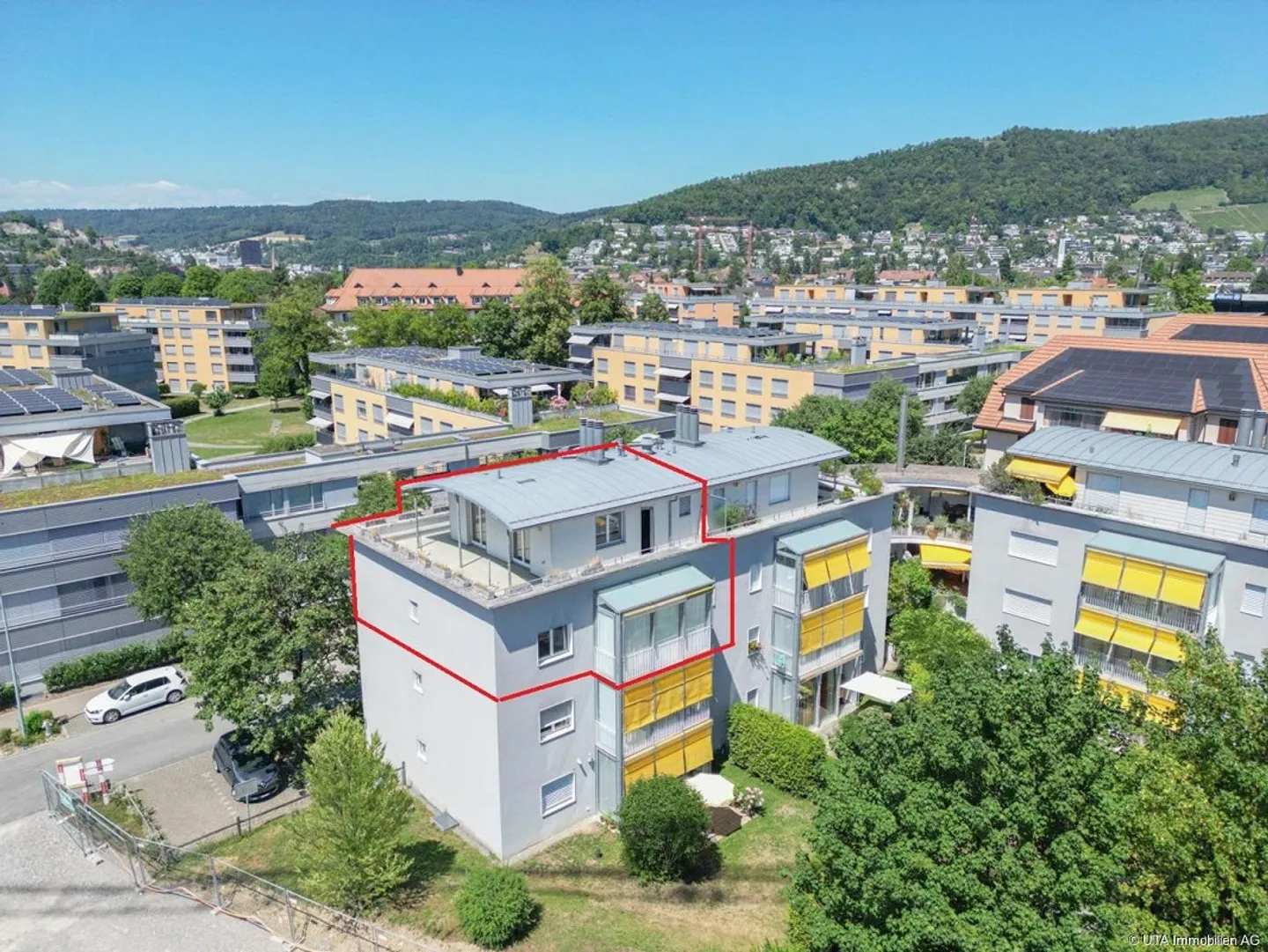Penthouse de 5,5 pièces avec panorama, calme et meilleure infrastructure - Photo 3 sur 17