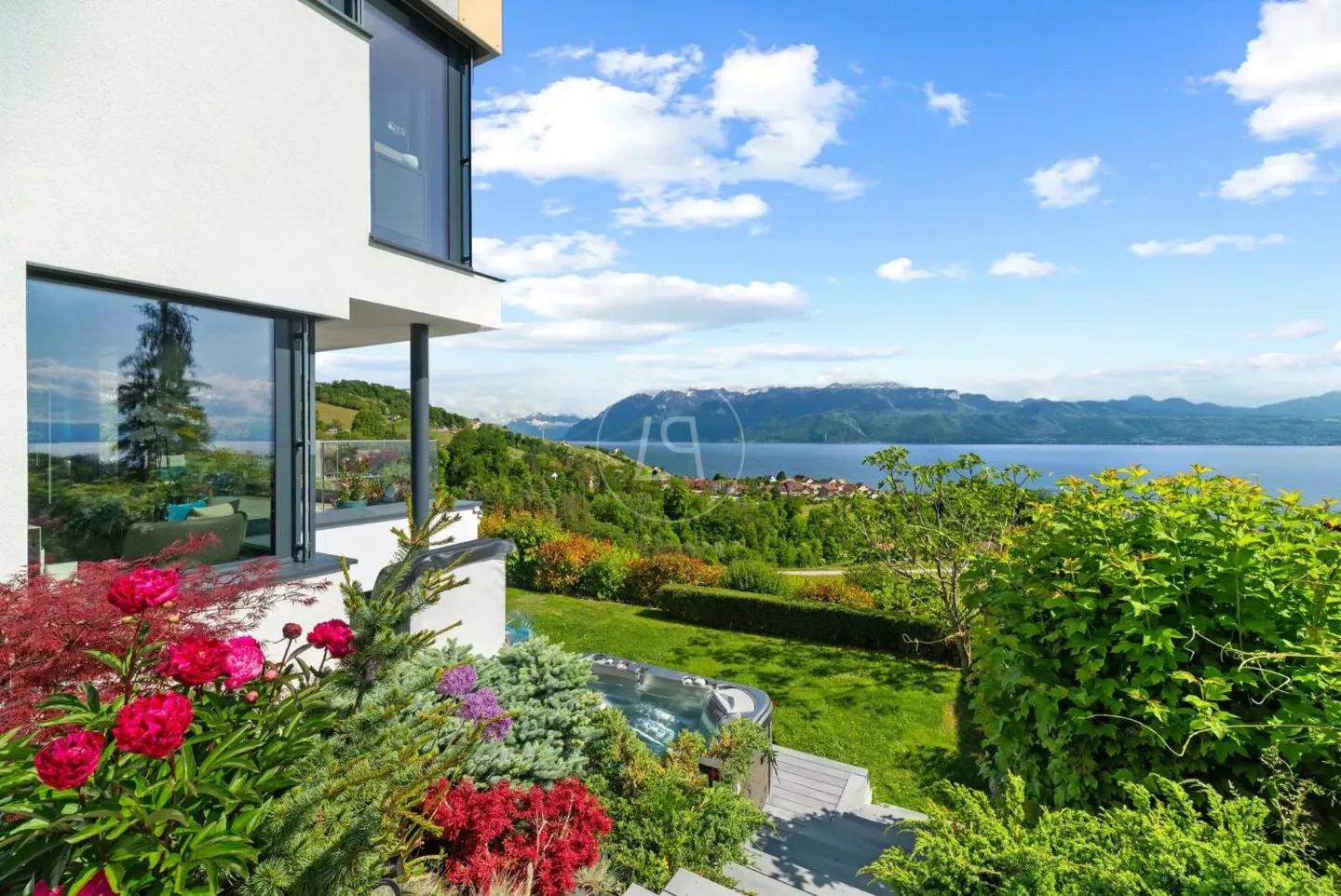 Villa moderne avec vue panoramique - Photo 3 sur 13