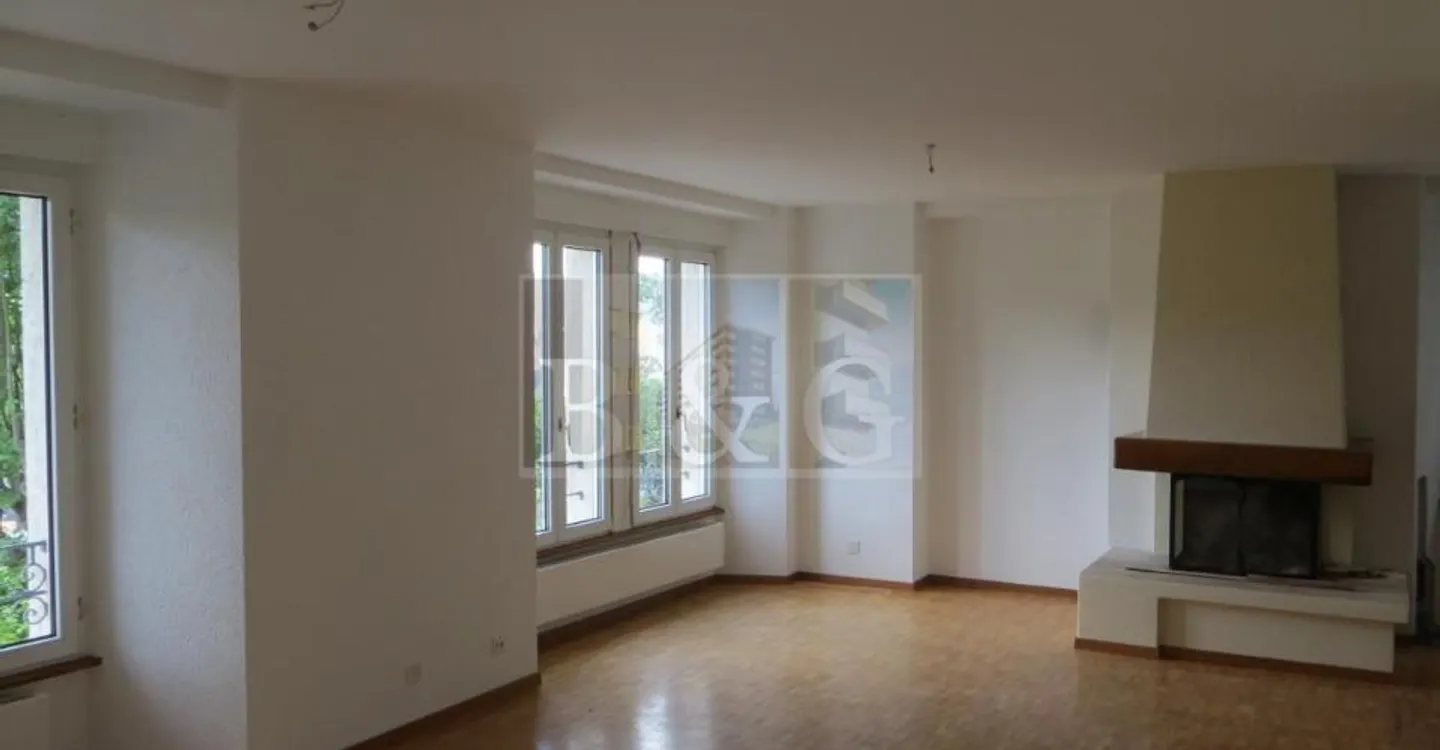 Apartment - Photo 1 of 7