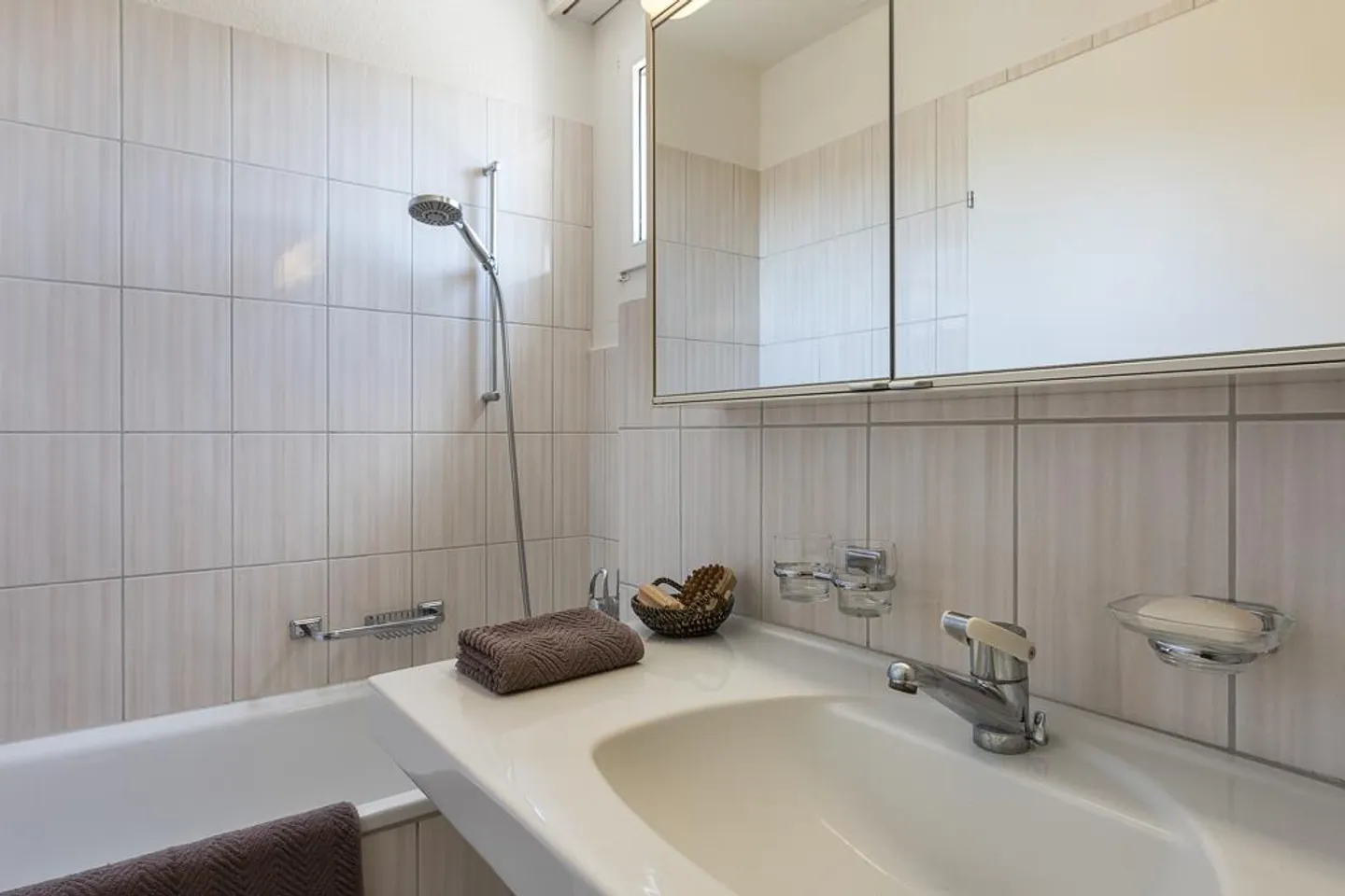 Living in Greenery - Photo 4 of 4